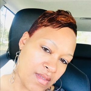 Meet your Posher, Alisha